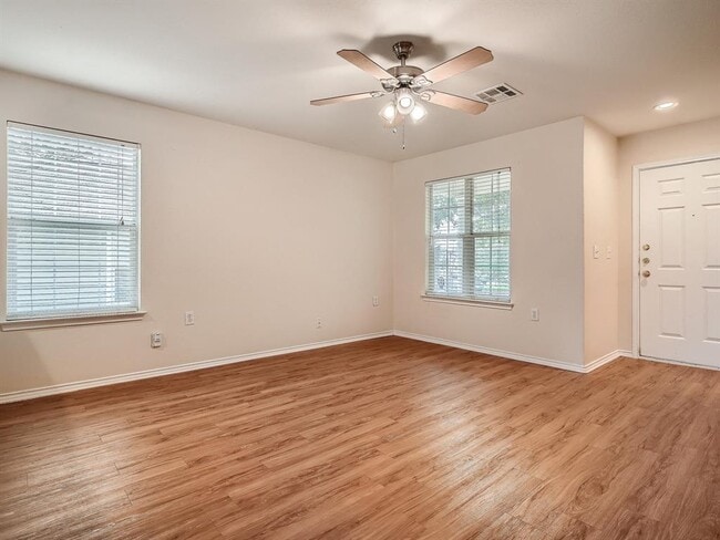 Photo - 2002 Nogales Trail