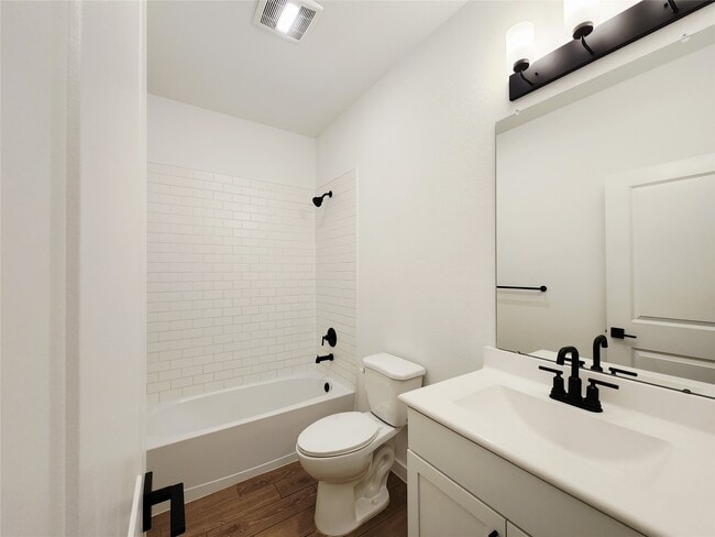 Photo - 8430 Bay Rdg Cir