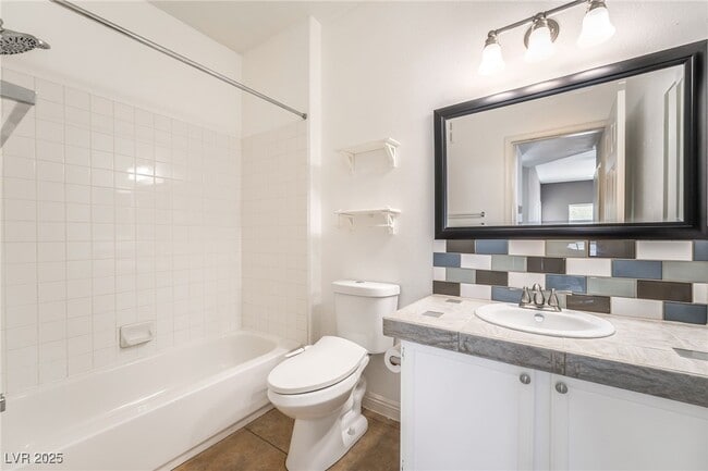 Photo - 1050 E Cactus Ave Unit 2034