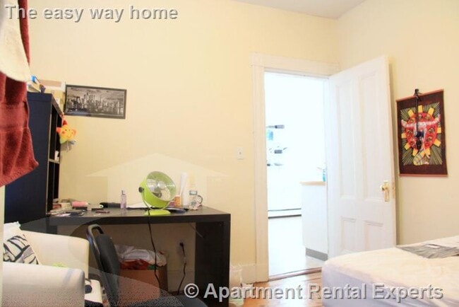 Photo - 52 Portsmouth St Unit #1