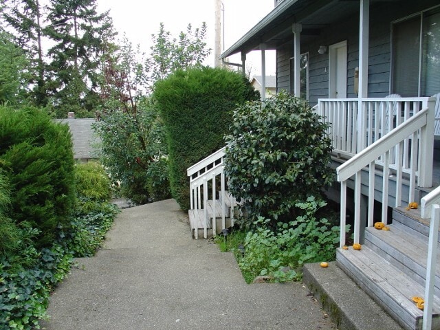 Building Photo - 1800 11th Ave Unit C