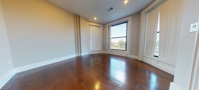 Building Photo - 53 Bay State Rd Unit 3