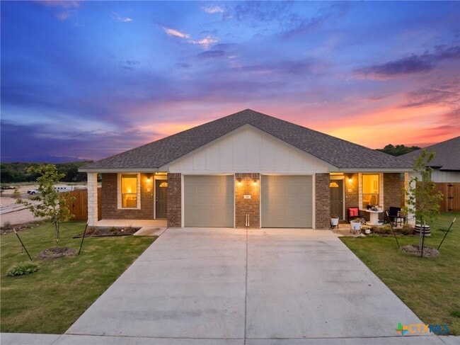 Building Photo - 117 Leon Ln