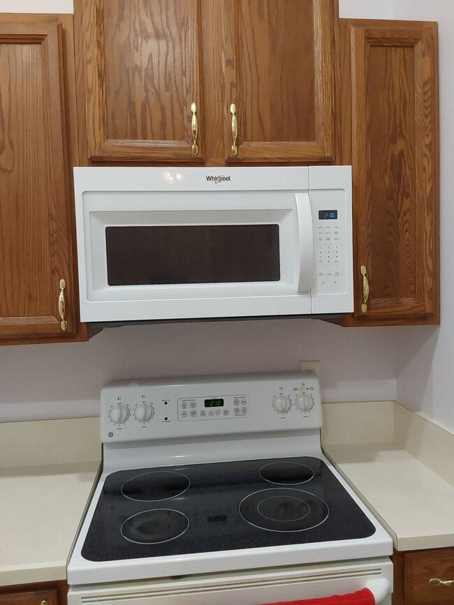 Photo - 29 White Feather Ln