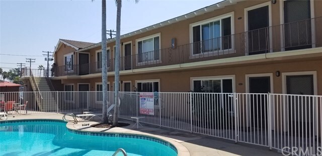 Photo - 1124 S Lemon St Unidad 8