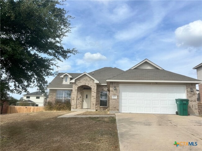 Building Photo - 203 Ponderosa Dr