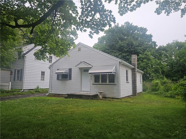 Photo - 247 W Hickory St