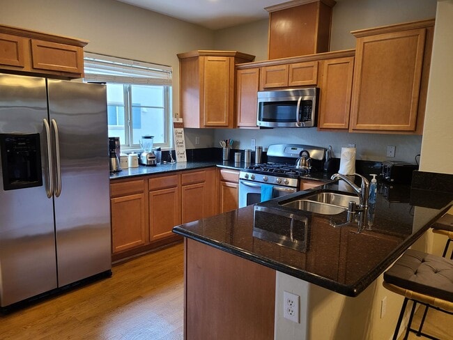 Photo - Fully Furnished 3 Bedrooms 2 Car Garage with Community Pool & Spa