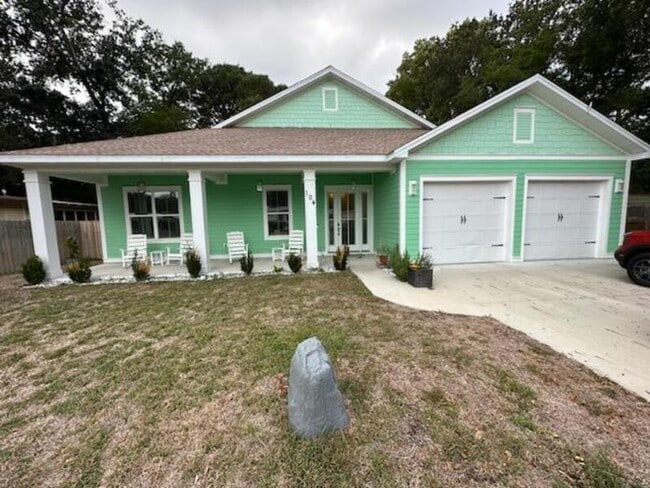 Building Photo - 104 Second Avenue Southwest