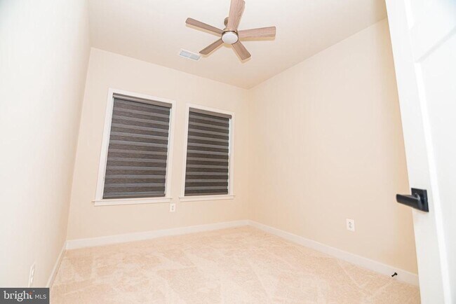 Photo - 9011 Amelung St