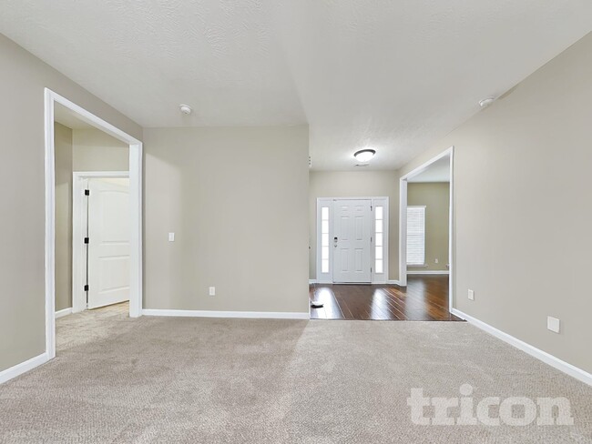 Photo - 513 Fox Haven Dr