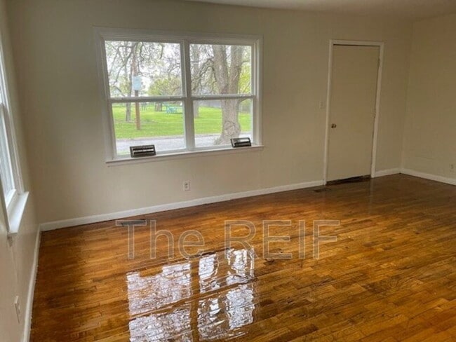 Photo - 1080 E Cornell Ave