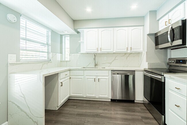 Photo - Pet-Friendly Home with Private Pool in Des...