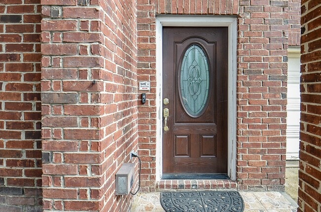 Photo - 8427 Taraglen Ct