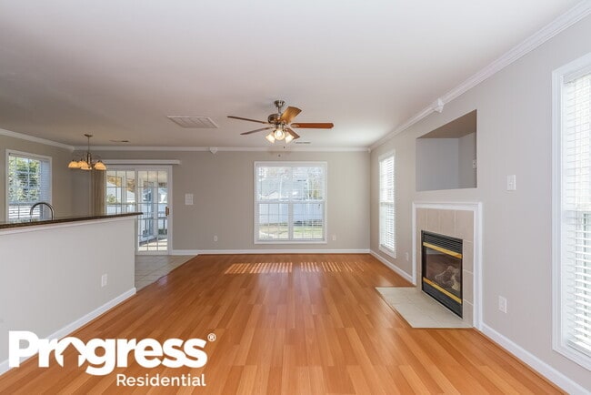 Photo - 1440 Standish Dr