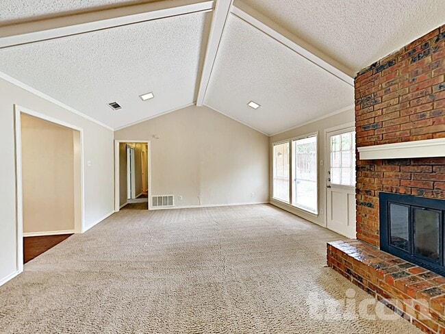 Photo - 737 SE 3rd St