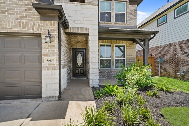 Photo - 32407 Dew Crest St