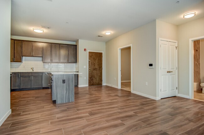 Photo - Luxury Rental With Private Parking