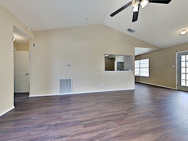 Photo - 2900 Galemeadow Dr