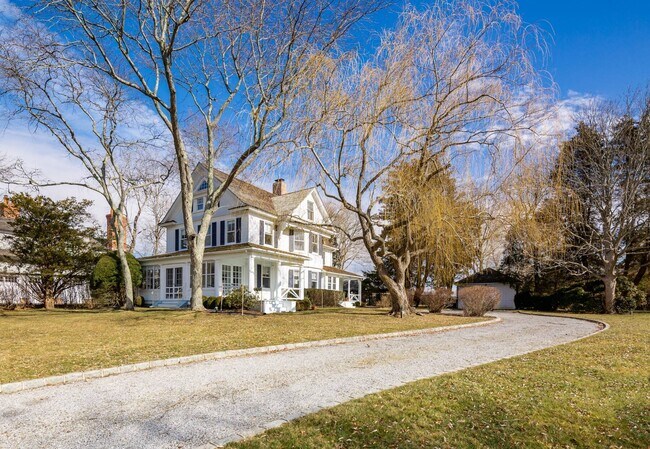 Photo - 185 Davids Ln