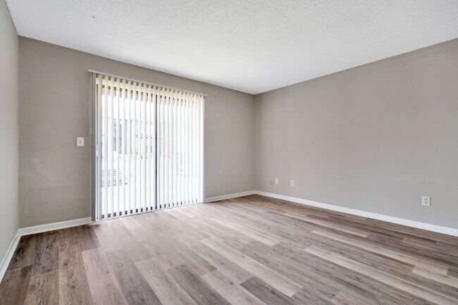 Photo - River Woods Apartments