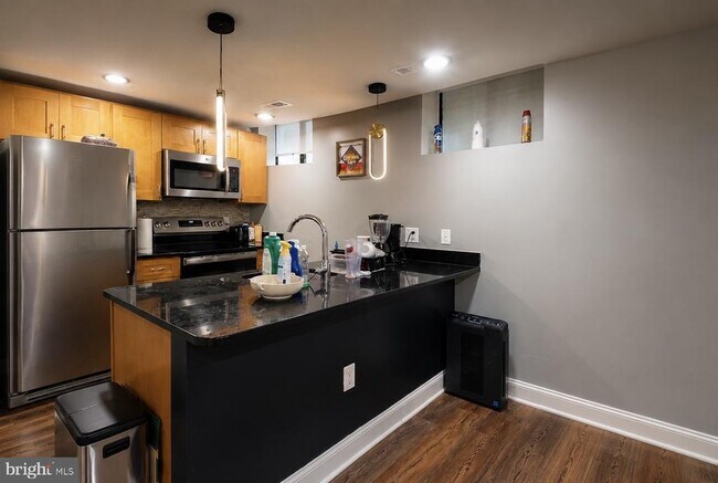 Building Photo - 5401 9th St NW Unit 8