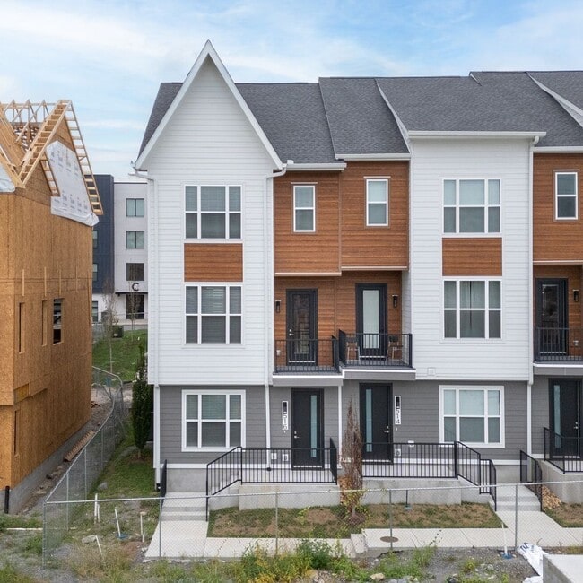 Building Photo - **NEWLY DEVELOPED TOWNHOME COMMUNITY MINUTES FROM DOWNTOWN NASHVILLE**