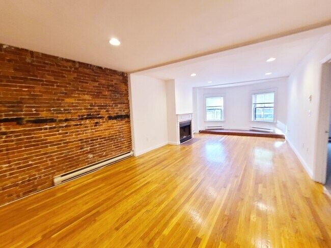 Photo - 1750 Washington St Unit 3