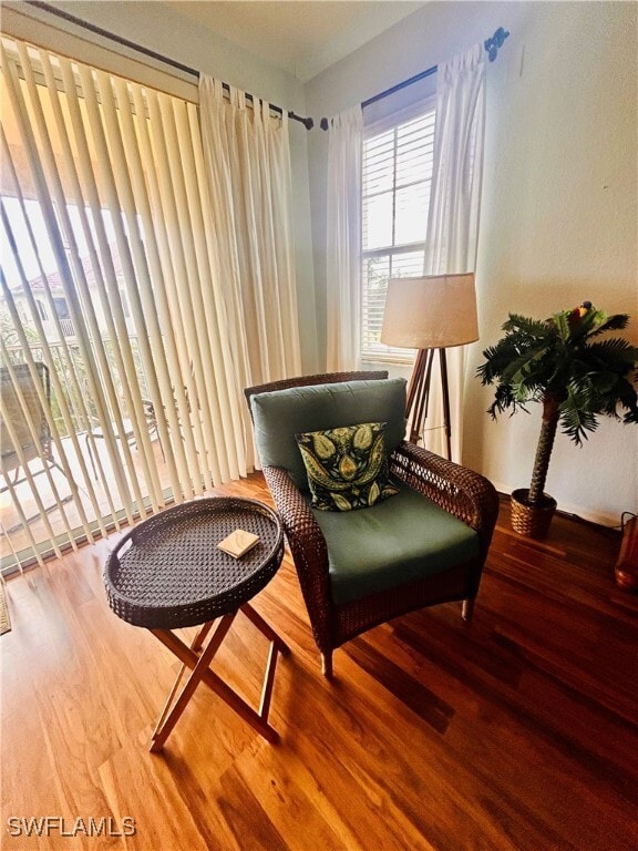 Photo - 1121 Van Loon Commons Cir Unidad 305