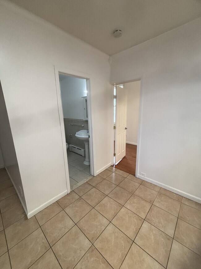 Photo - 1408 5th St Unit 3