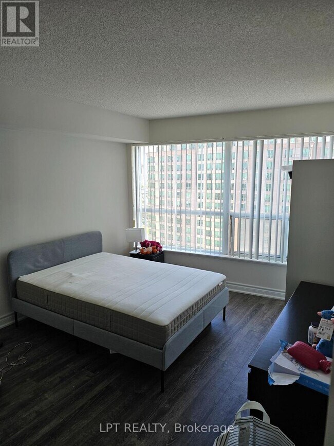Photo - 38 Lee Centre Dr Unit 2107