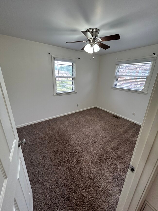 Photo - 3848 Davis Rd