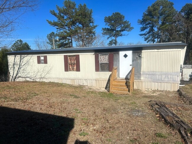 Building Photo - New Home Available! Rent this 2 Bedroom Mobile Home in Aiken!