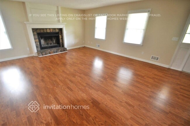 445 Raven Dr