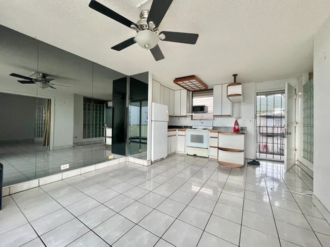 Photo - 1914 University Ave