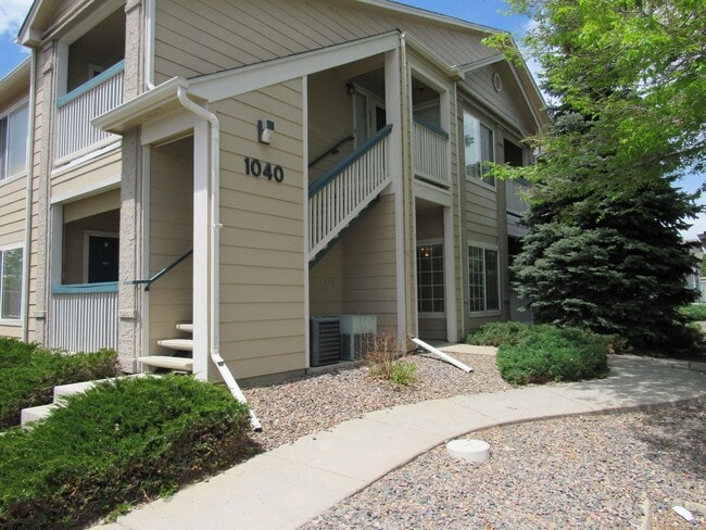 Building Photo - Broomfield Main Floor Condo