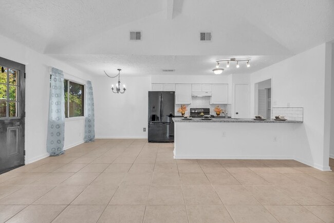 Building Photo - 5306 Town Park Blvd Rental