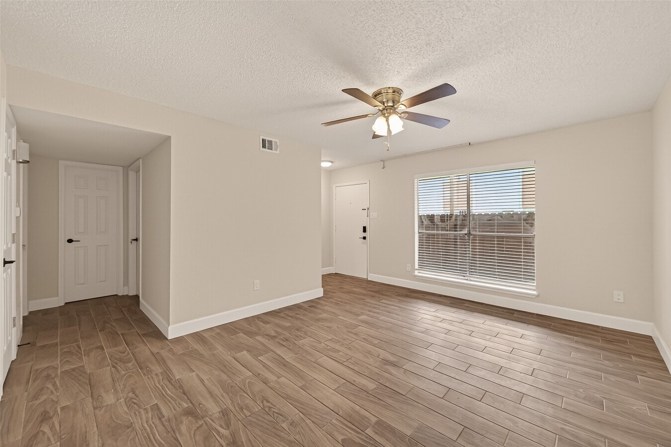 Photo - 7714 Renwick Dr Unit M68