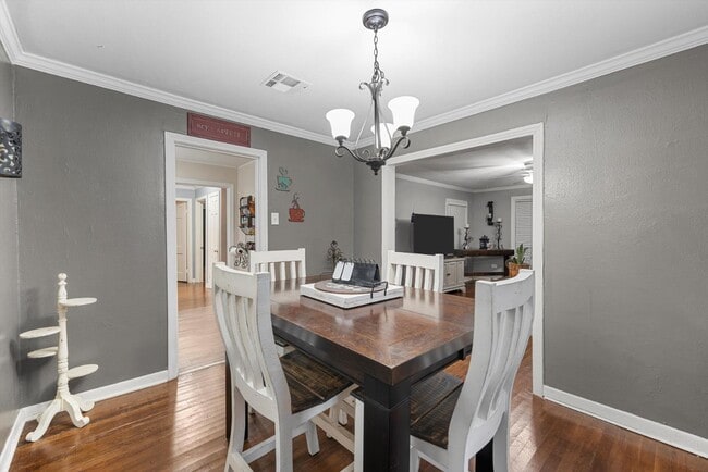 Photo - 3241 Edmond Ave