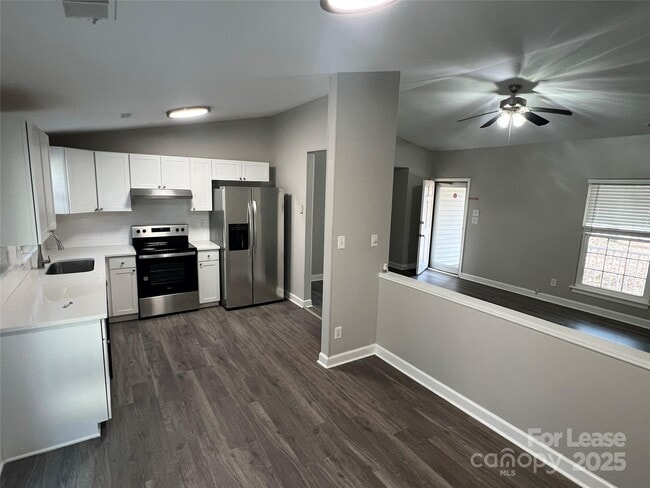 Photo - 6040 Sunset Chase Ln