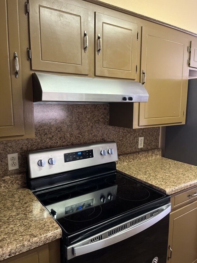 Photo - 4708 Longstreet Pl