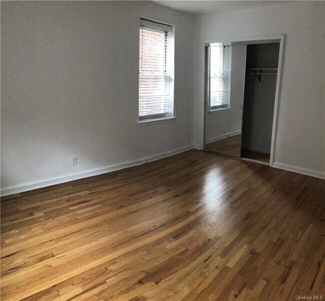 Photo - 2090 Barnes Ave Unit 3E