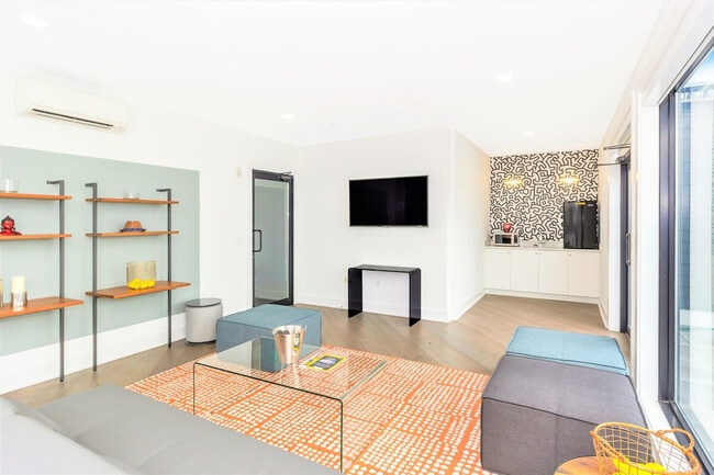 1414 Grand St Unit SI ID1295530P
