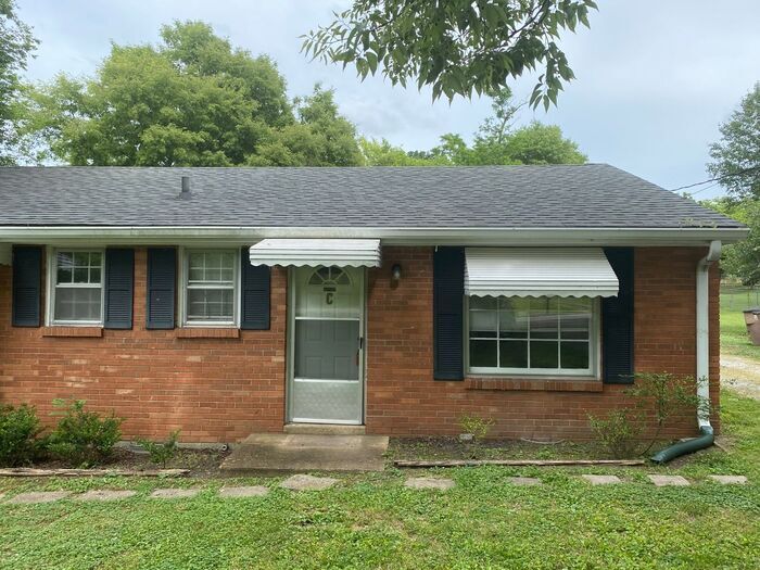 Cute 1 Bedroom in East Nashville! - Cute 1 Bedroom in East Nashville!