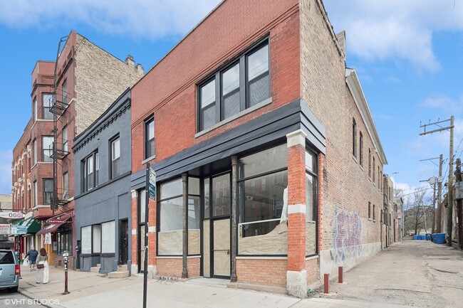 Building Photo - 1114 W Grand Ave
