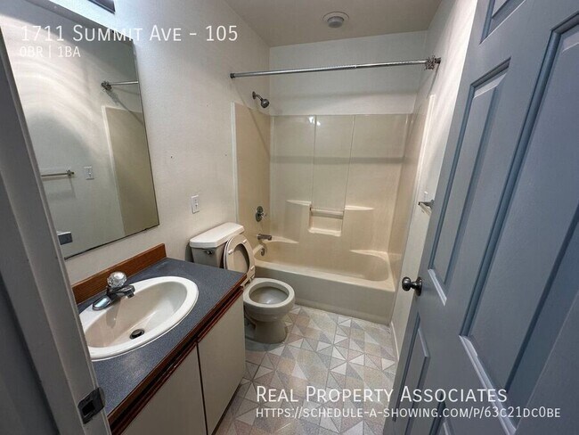 Photo - 1711 Summit Ave Unidad 105