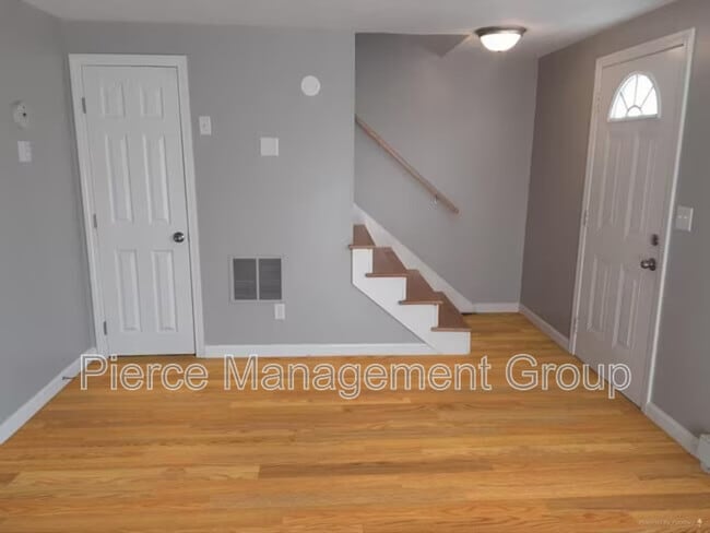 Photo - 9 Bayberry Ln