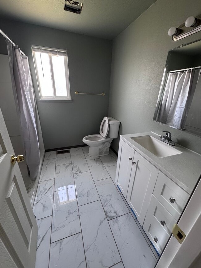 Photo - 4 Bedroom House