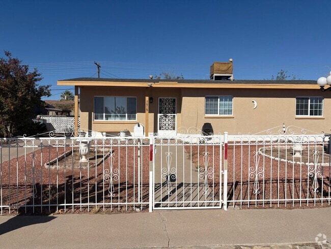 Building Photo - Home for Rent in the Lower Valley of El Paso