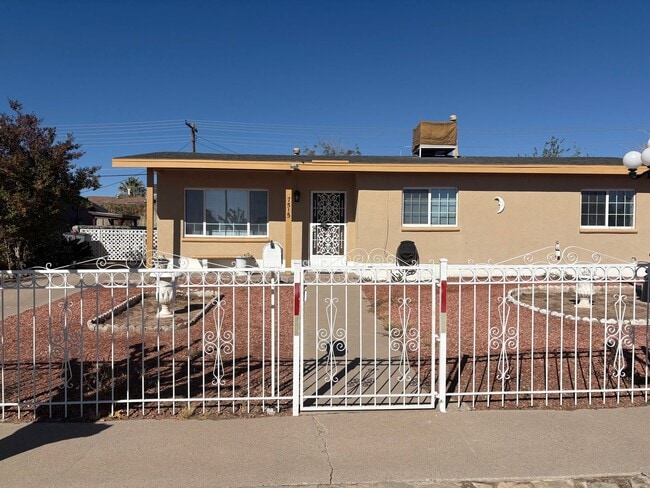 Home for Rent in the Lower Valley of El Paso - Home for Rent in the Lower Valley of El Paso